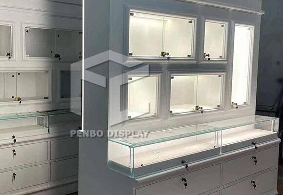 Display cabinet for jewelry
