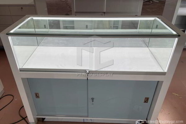 High-end Jewelry Display Case With Lock