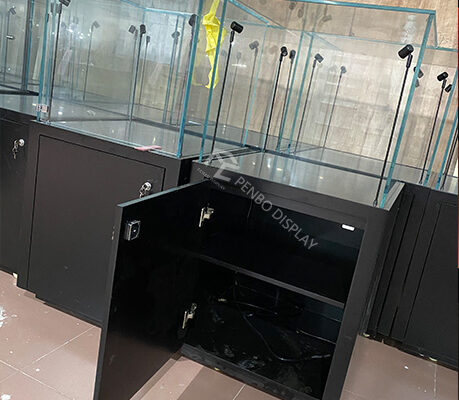 LED Museum Square Display Case With Lockers