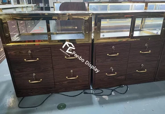 Premium Vintage Jewelry Counter Display with Bulletproof Glass