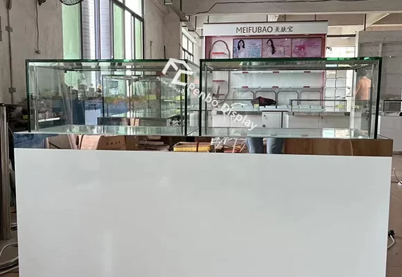 High-end Jewelry Display Counter for Sale