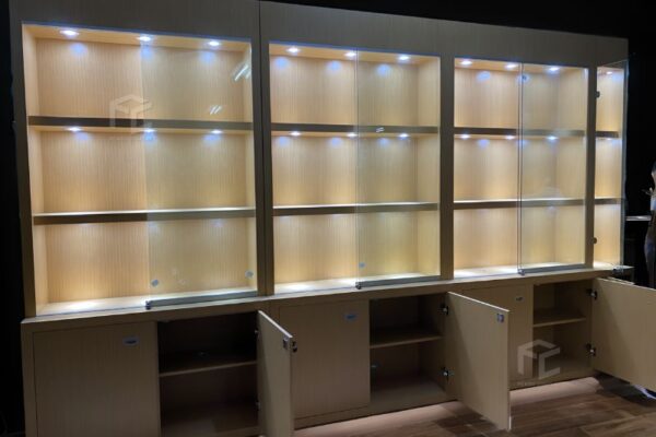 Freestanding Display Cases for Jewelry