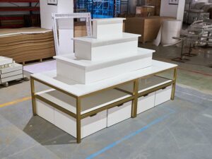 Custom Gold boutique clothing racks | Boutique Fixtures Wholesale ...